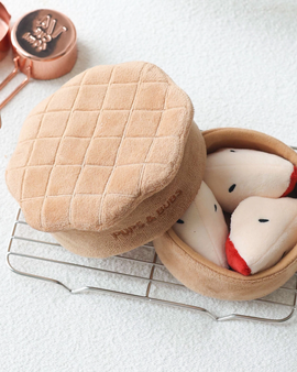 Apple Pie Nosework Toy