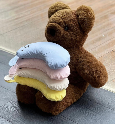 TAAFFE HUG ME PILLOW