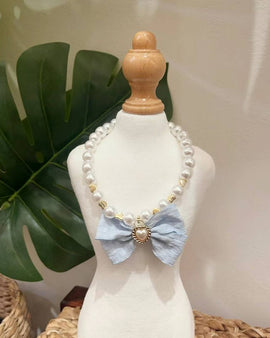 Pearl robbin necklaces