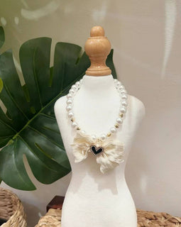 Pearl robbin necklaces