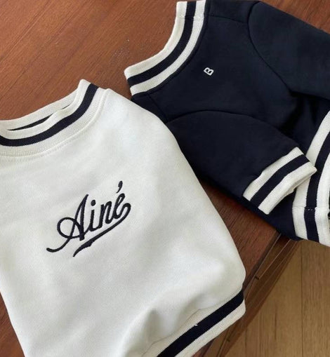 Aine' Sweatshirt